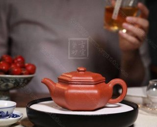 《六方仿古》 《六方仿古》