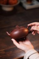 《螭龍》宜興紫砂壺高級(jí)工藝美術(shù)師手工底槽青創(chuàng)新壺泡茶壺茶具