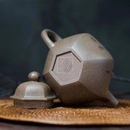 《六方掇球》宜興紫砂壺研究員級高級工藝美術(shù)師純手工青段掇球泡茶壺茶壺茶具