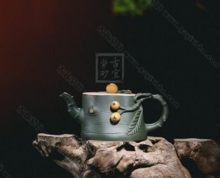 《枇杷壺》 《枇杷壺》