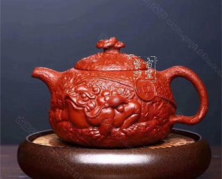 《富貴金蟾供春》 《富貴金蟾供春》