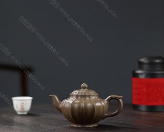 筋紋菱花 筋紋菱花