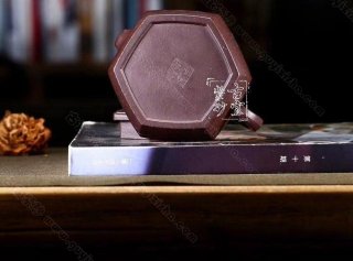 《小六方》 《小六方》