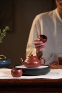 《梨形壺》紫砂壺宜興工藝美術(shù)師純手工大紅袍梨形泡茶壺