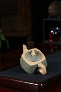 《絞泥靈龍》宜興紫砂壺工藝美術師手工茶壺本山綠泥