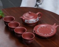 爆竹聲中一歲除，春風(fēng)送暖入屠蘇 【