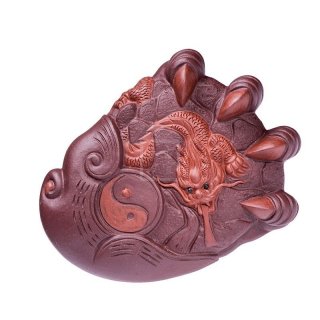 《掌握乾坤大權(quán)在握》宜興紫砂壺作品全手工紫砂 《掌握乾坤大權(quán)在握》宜興紫砂壺作品全手工紫砂