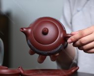 爆竹聲中一歲除，春風(fēng)送暖入屠蘇 【