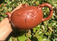 樹樁葡萄壺；朱泥380CC