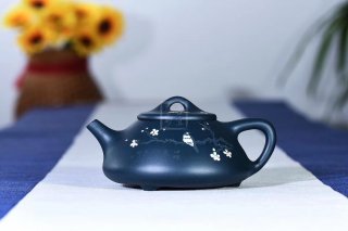 《石瓢》宜興紫砂壺實力派名家手工刻繪天青泥石瓢泡茶壺具 《石瓢》宜興紫砂壺實力派名家手工刻繪天青泥石瓢泡茶壺具
