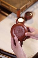 《梨形壺》紫砂壺宜興工藝美術(shù)師純手工大紅袍梨形泡茶壺
