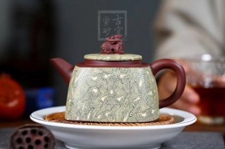 《四方凌云》 《四方凌云》