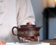 鑲銀粉彩周盤(pán)