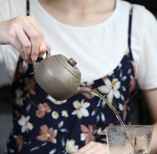 《巨輪》 《巨輪》