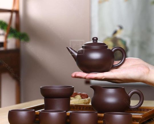 《水平套組》 《水平套組》