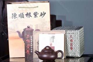 《矮石瓢》純手工石瓢紫砂壺高級工藝美術(shù)師全手工宜興紅砂紫泥茶壺花器 《矮石瓢》純手工石瓢紫砂壺高級工藝美術(shù)師全手工宜興紅砂紫泥茶壺花器