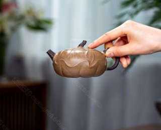 《荷塘清趣》 《荷塘清趣》