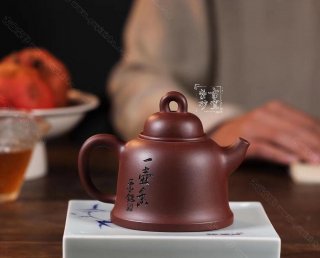 《古鐘》 《古鐘》